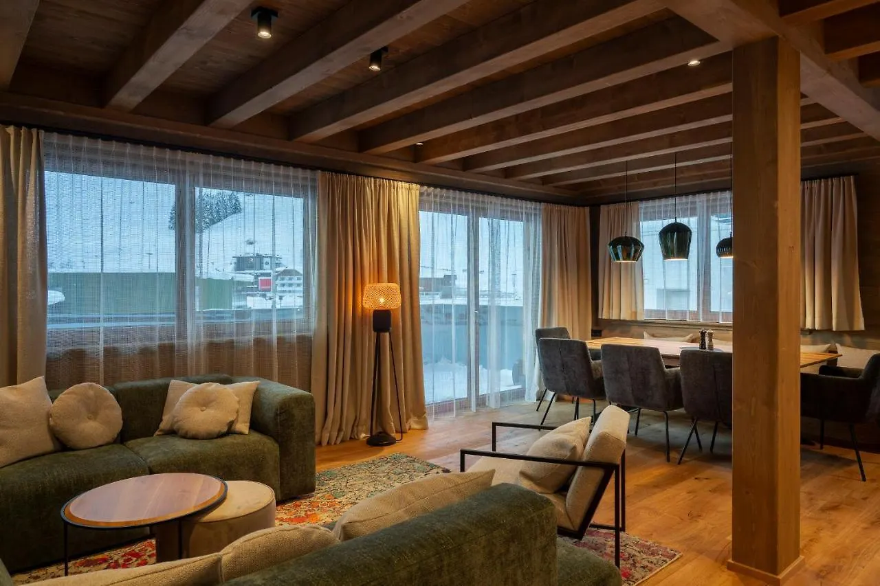 Dağ evi Luf Lodges Ischgl